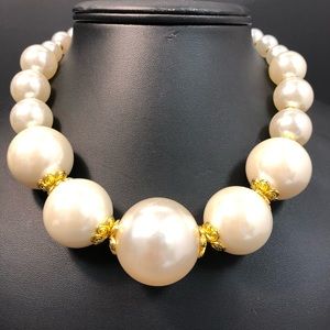 Magnetic Clasp Faux Pearl Choker